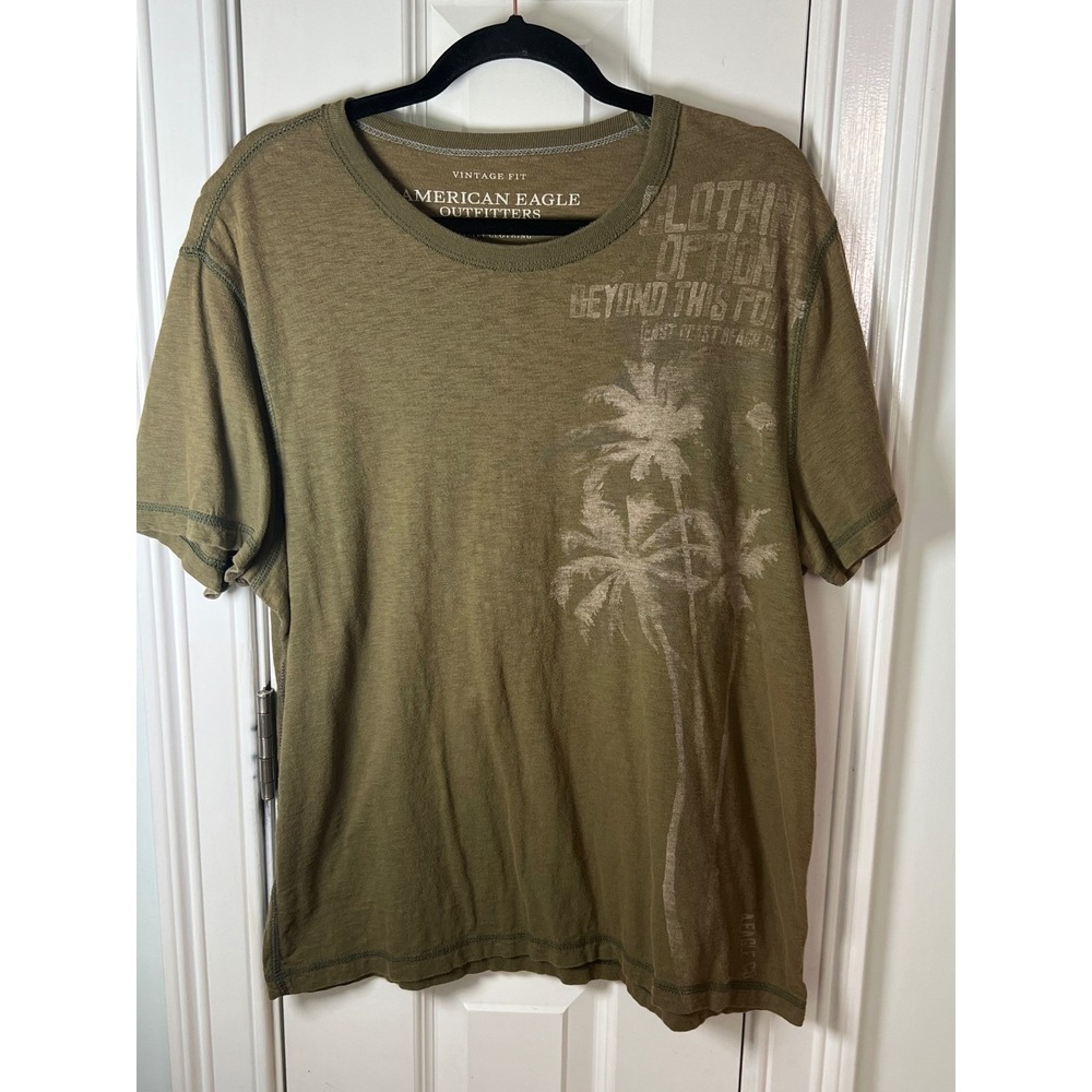 American Eagle Outfitters Mens Vintage Fit Graphic T-Shirt Olive Green Large Y2K